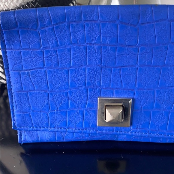 Giannini wristlet - Picture 3 of 9